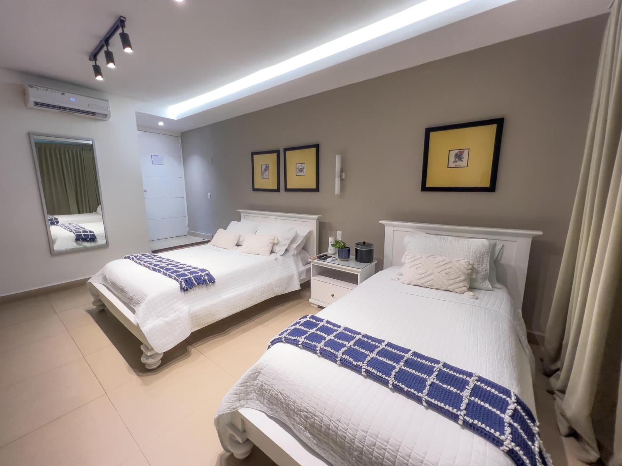 Marina Hotel At Shelter Bay Colon Exterior photo